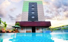 Ayola First Point Hotel Pekanbaru